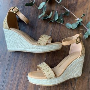 Francesca’s Report BOHO adjustable wedge